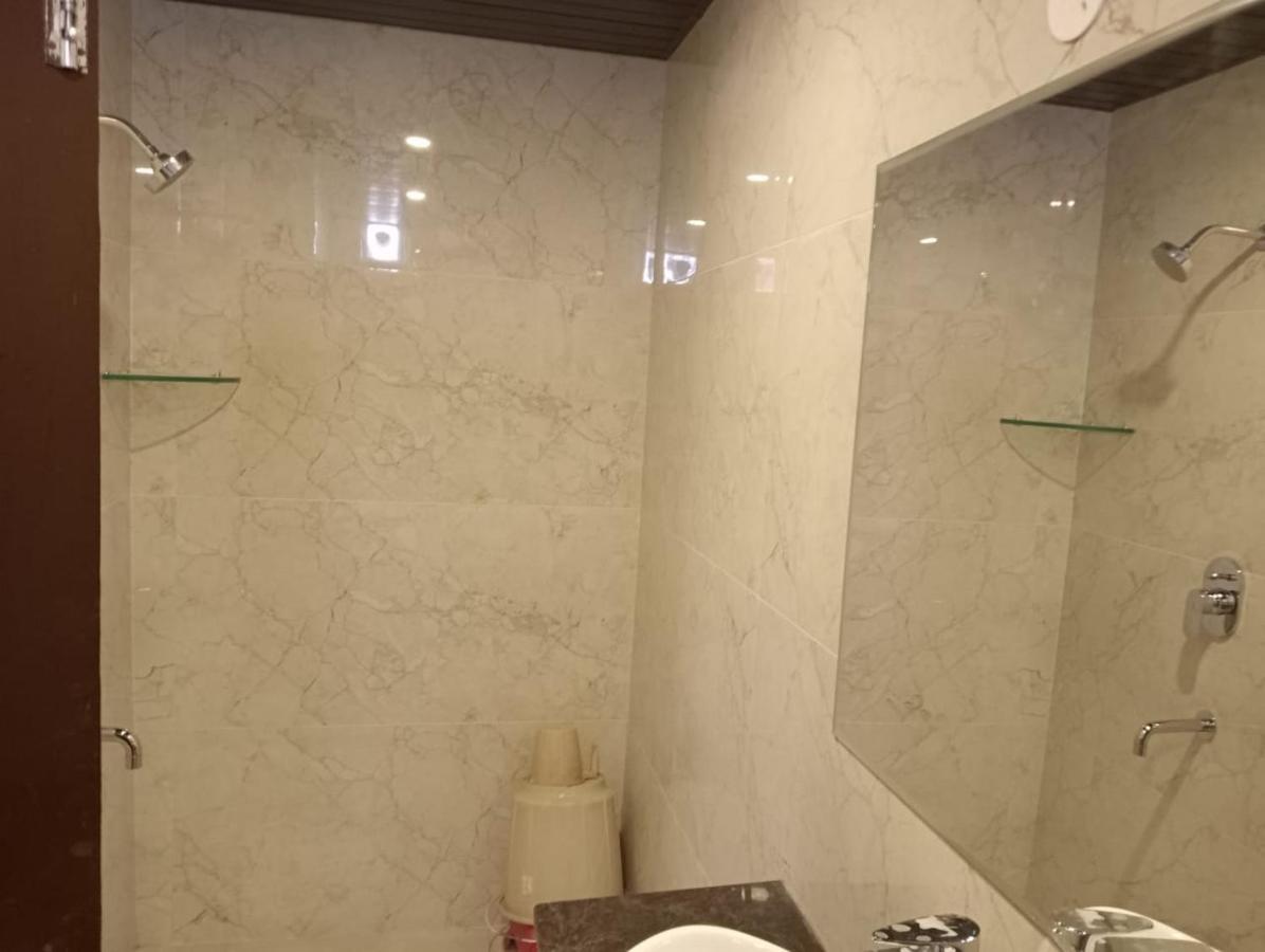 Hotel New Sunder Индор Екстериор снимка