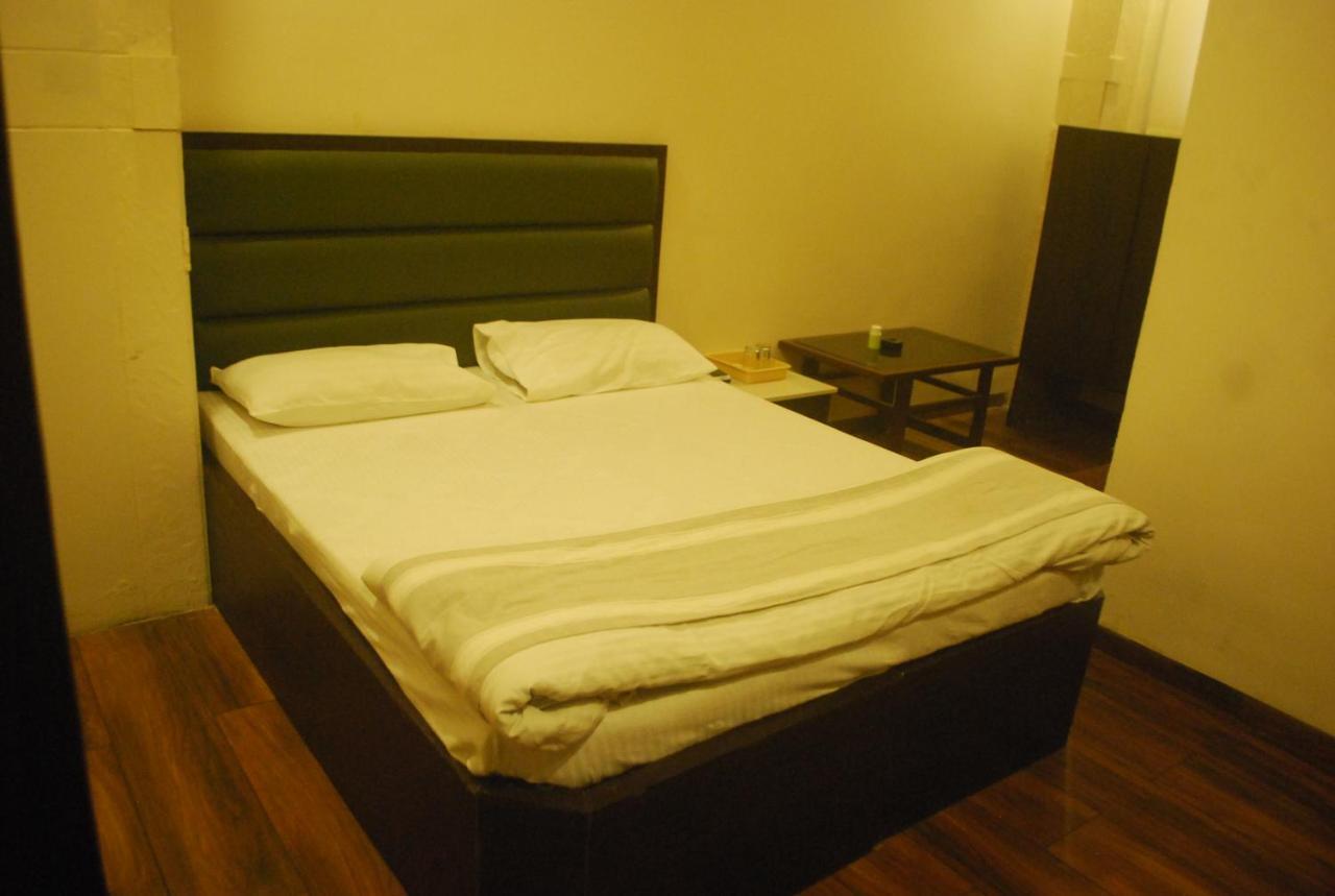 Hotel New Sunder Индор Екстериор снимка