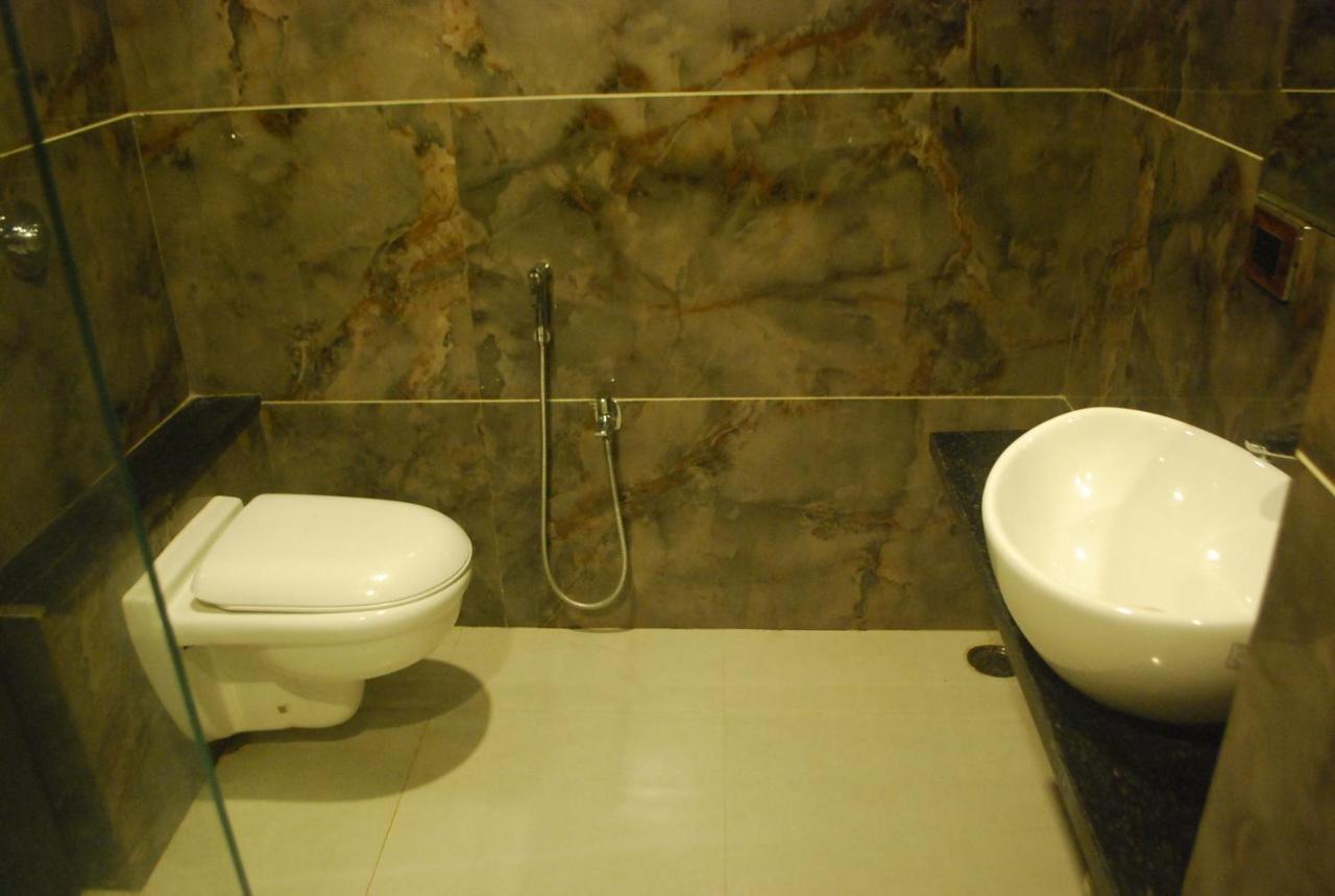 Hotel New Sunder Индор Екстериор снимка